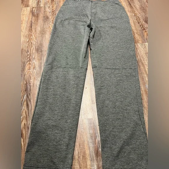 Grey Nike dri-fit sweatpants - Picture 6 of 6